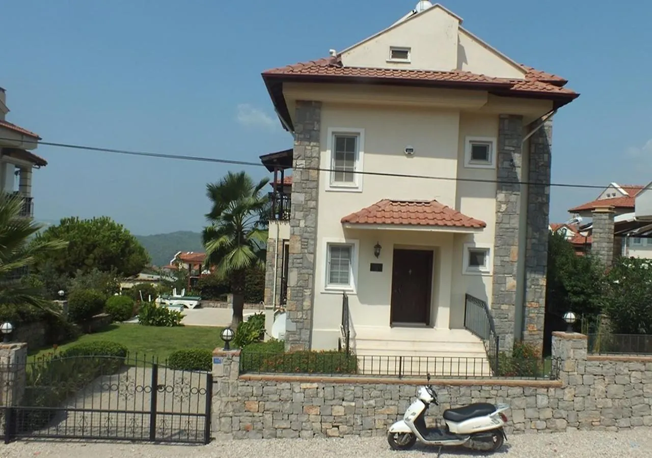 Bitur Tatilevleri Daisy Garden B Villa Cedit 0*,